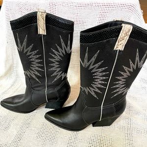 Dolce Vita Lawson Embroidered Cowboy Boots size 10 NWOT